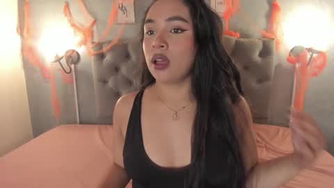 Snapshot of giannaslimjb chatting on 10-29-25, 03:42 giannaslimjb online show from 10-29-25, 03:42