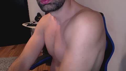 Snapshot of gianni_lion chatting on 10-17-25, 07:05 Gianni online show from 10-17-25, 07:05