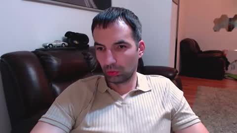 Snapshot of gianni_lion chatting on 11-04-25, 09:47 Gianni online show from 11-04-25, 09:47