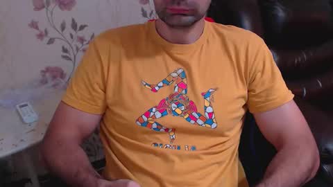 Snapshot of gianni_lion chatting on 11-10-25, 12:59 Gianni online show from 11-10-25, 12:59