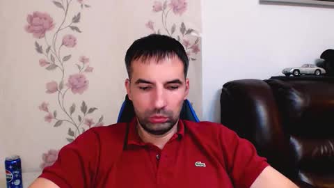 Snapshot of gianni_lion chatting on 11-25-25, 04:51 Gianni online show from 11-25-25, 04:51