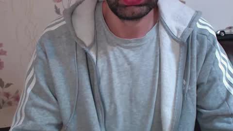 Snapshot of gianni_lion chatting on 01-10-26, 02:52 Gianni online show from 01-10-26, 02:52