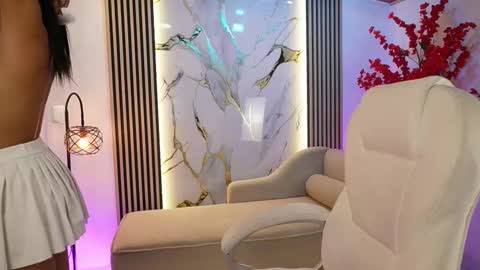 Snapshot of gianovak chatting on 11-10-25, 11:42 gianovak online show from 11-10-25, 11:42