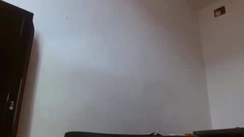 Snapshot of giant_feet chatting on 07-12-26, 12:40 BOSS online show from 07-12-26, 12:40