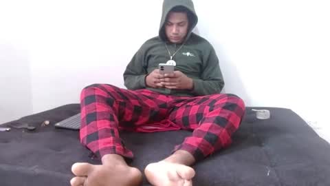 Snapshot of giant_feet chatting on 07-18-26, 11:47 BOSS online show from 07-18-26, 11:47