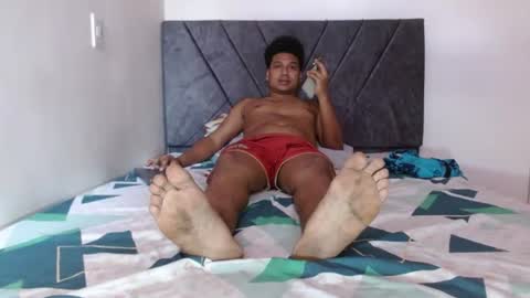 Snapshot of giant_feet chatting on 07-21-26, 03:03 BOSS online show from 07-21-26, 03:03