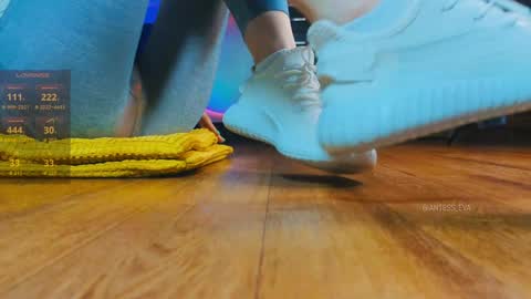 Eva online show from 01-31-25, 02:49