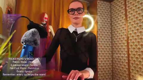 Snapshot of giantess_eva chatting on 06-26-26, 09:19 Eva online show from 06-26-26, 09:19