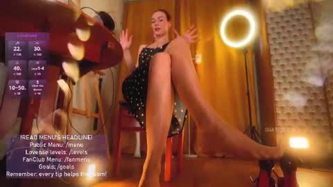 Snapshot of giantess_eva chatting on 07-18-26, 04:44 Eva online show from 07-18-26, 04:44