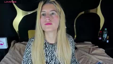 Snapshot of giaroussel chatting on 02-23-26, 04:37 GiaRoussel online show from 02-23-26, 04:37