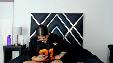 Gia and Tx online show from 04-25-26, 11:57