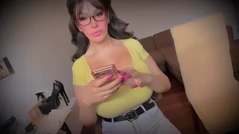 Snapshot of giftedgirl4u chatting on 07-30-26, 01:04 Ms. Abby - IF YOU DEMAND I DEMAND ASWELL- online show from 07-30-26, 01:04