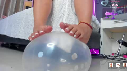 Gigi  online show from 05-11-26, 04:04