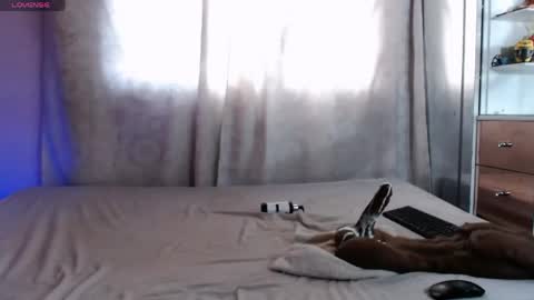 Gigi online show from 04-23-26, 03:14