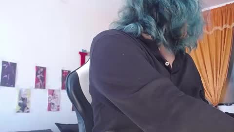 gigi online show from 10-15-25, 03:23