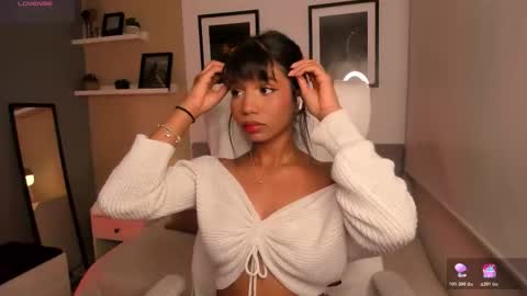 Snapshot of gigi_strawberry chatting on 11-28-25, 03:20 GIGI online show from 11-28-25, 03:20