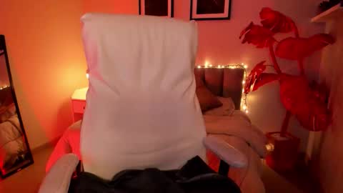 Snapshot of gigi_strawberry chatting on 02-13-26, 05:36 GIGI online show from 02-13-26, 05:36