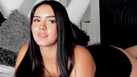 Snapshot of gigi_wilden chatting on 01-06-25, 05:27 gigi wilden online show from 01-06-25, 05:27