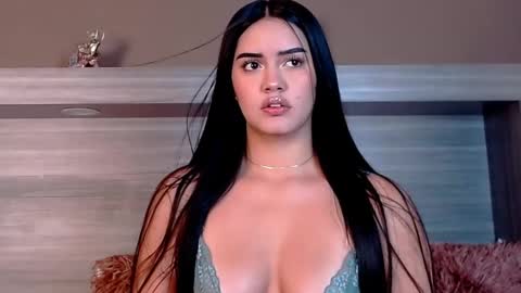 Snapshot of gigi_wilden chatting on 01-23-25, 11:15 gigi wilden online show from 01-23-25, 11:15