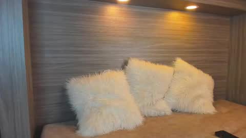 Snapshot of gigi_wilden chatting on 10-04-25, 01:42 gigi wilden online show from 10-04-25, 01:42