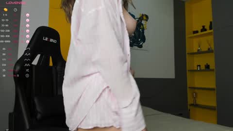 Snapshot of gigihadd chatting on 12-04-24, 10:57 gigihadd online show from 12-04-24, 10:57