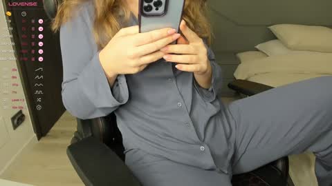 Snapshot of gigihadd chatting on 01-23-25, 05:52 gigihadd online show from 01-23-25, 05:52