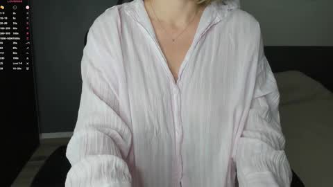 Snapshot of gigihadd chatting on 09-21-25, 03:13 gigihadd online show from 09-21-25, 03:13