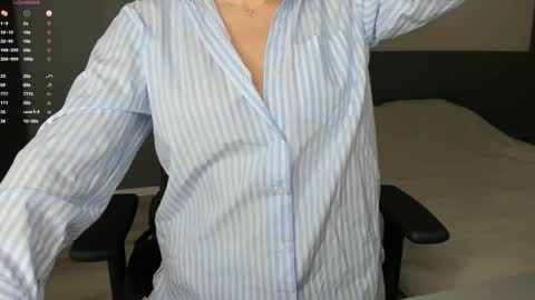 Snapshot of gigihadd chatting on 10-26-25, 03:51 gigihadd online show from 10-26-25, 03:51