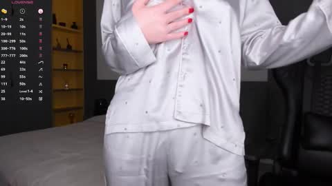 Snapshot of gigihadd chatting on 02-19-26, 03:41 gigihadd online show from 02-19-26, 03:41