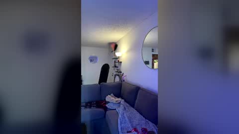 gigilovesyou1997 online show from 06-18-26, 01:17