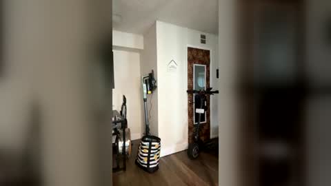 gigilovesyou1997 online show from 06-26-26, 06:56