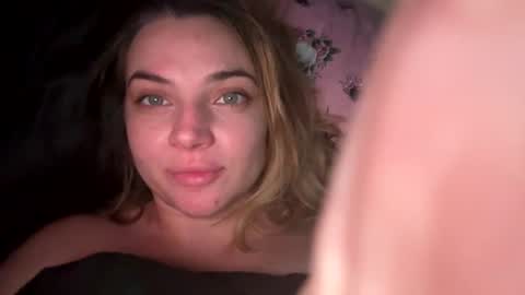 gigilovesyou1997 online show from 07-25-26, 09:07