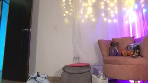 Snapshot of giiadior1 chatting on 10-28-25, 11:58 GiiaDior online show from 10-28-25, 11:58