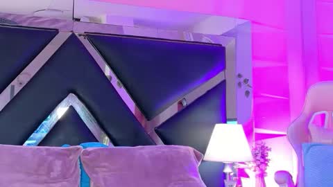 Snapshot of giigii_hadid chatting on 03-06-26, 04:25 Giigii online show from 03-06-26, 04:25