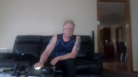 gimmmieoooo online show from 02-22-26, 06:13