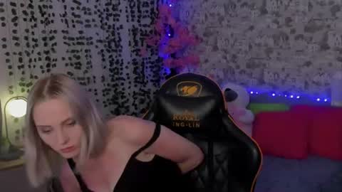 Gina online show from 07-08-26, 02:16