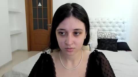 Snapshot of ginablum chatting on 09-13-25, 08:03 Kate online show from 09-13-25, 08:03