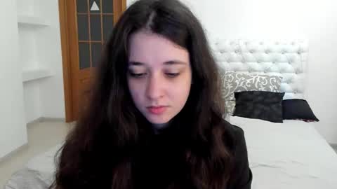 Snapshot of ginablum chatting on 09-20-25, 09:32 Kate online show from 09-20-25, 09:32