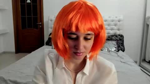 Snapshot of ginablum chatting on 10-31-25, 09:32 Kate online show from 10-31-25, 09:32