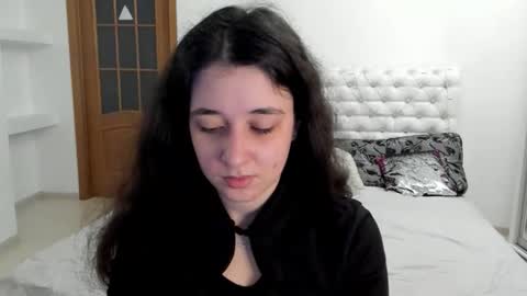 Snapshot of ginablum chatting on 11-07-25, 08:47 Kate online show from 11-07-25, 08:47