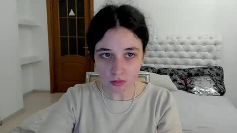 Snapshot of ginablum chatting on 11-10-25, 08:24 Kate online show from 11-10-25, 08:24