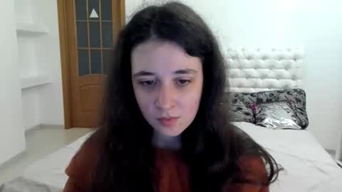 Snapshot of ginablum chatting on 11-16-25, 08:53 Kate online show from 11-16-25, 08:53