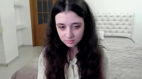 Snapshot of ginablum chatting on 11-29-25, 09:01 Kate online show from 11-29-25, 09:01