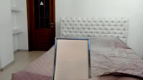 Snapshot of ginablum chatting on 12-19-25, 09:27 Kate online show from 12-19-25, 09:27