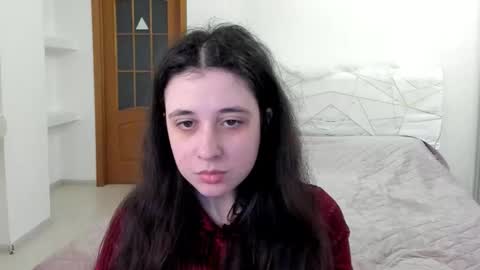 Snapshot of ginablum chatting on 02-06-26, 09:45 Kate online show from 02-06-26, 09:45