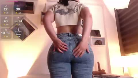 Ginebra online show from 06-17-26, 01:01