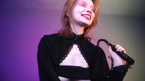 Snapshot of ginger_hugs chatting on 12-21-24, 10:08 im expecting 350 thumbs up on my altar online show from 12-21-24, 10:08