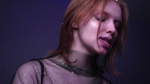 Snapshot of ginger_hugs chatting on 12-23-24, 04:22 im expecting 350 thumbs up on my altar online show from 12-23-24, 04:22