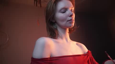        im expecting 350 thumbs up on my altar   online show from 11-17-25, 10:04