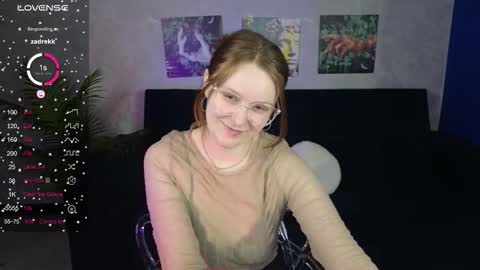 Snapshot of ginger_kristin chatting on 03-12-26, 01:23 Ginger online show from 03-12-26, 01:23